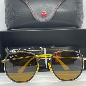 BNIB Never Worn Rayban Ferrari Scuderia Rb3748 Gol